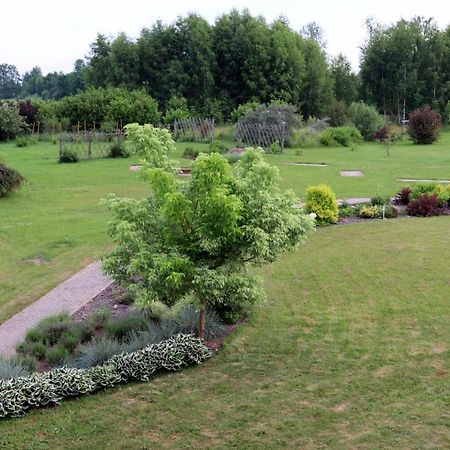ホテル Viesu Nams Zala Sala Litavniki エクステリア 写真